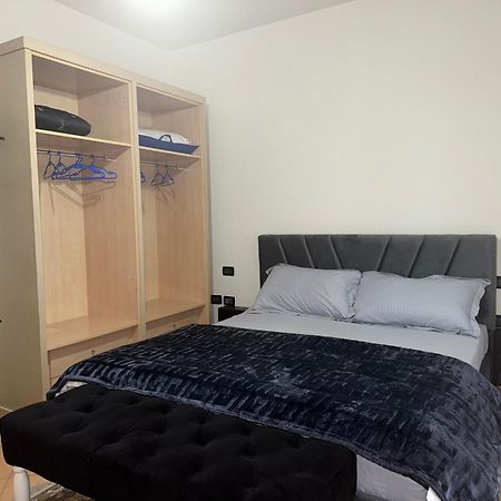 Am Apartment Tirana Bagian luar foto