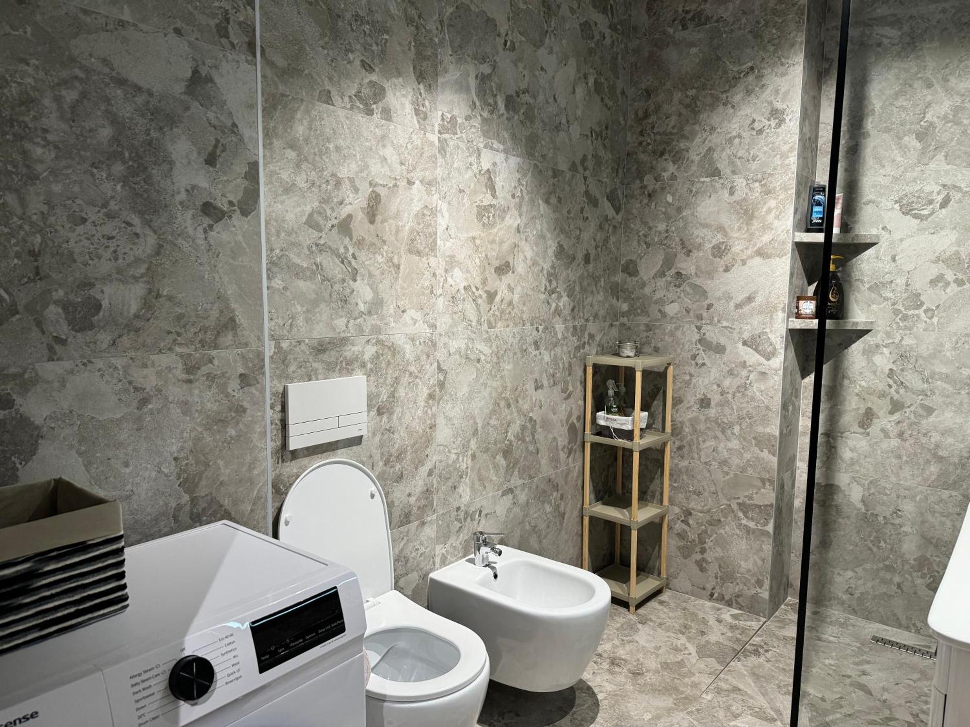 Am Apartment Tirana Bagian luar foto